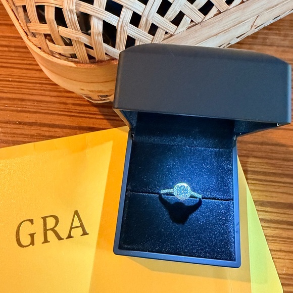Jewelry - Moissanite Diamond Tested Adjustable Ring with GRA Certificate